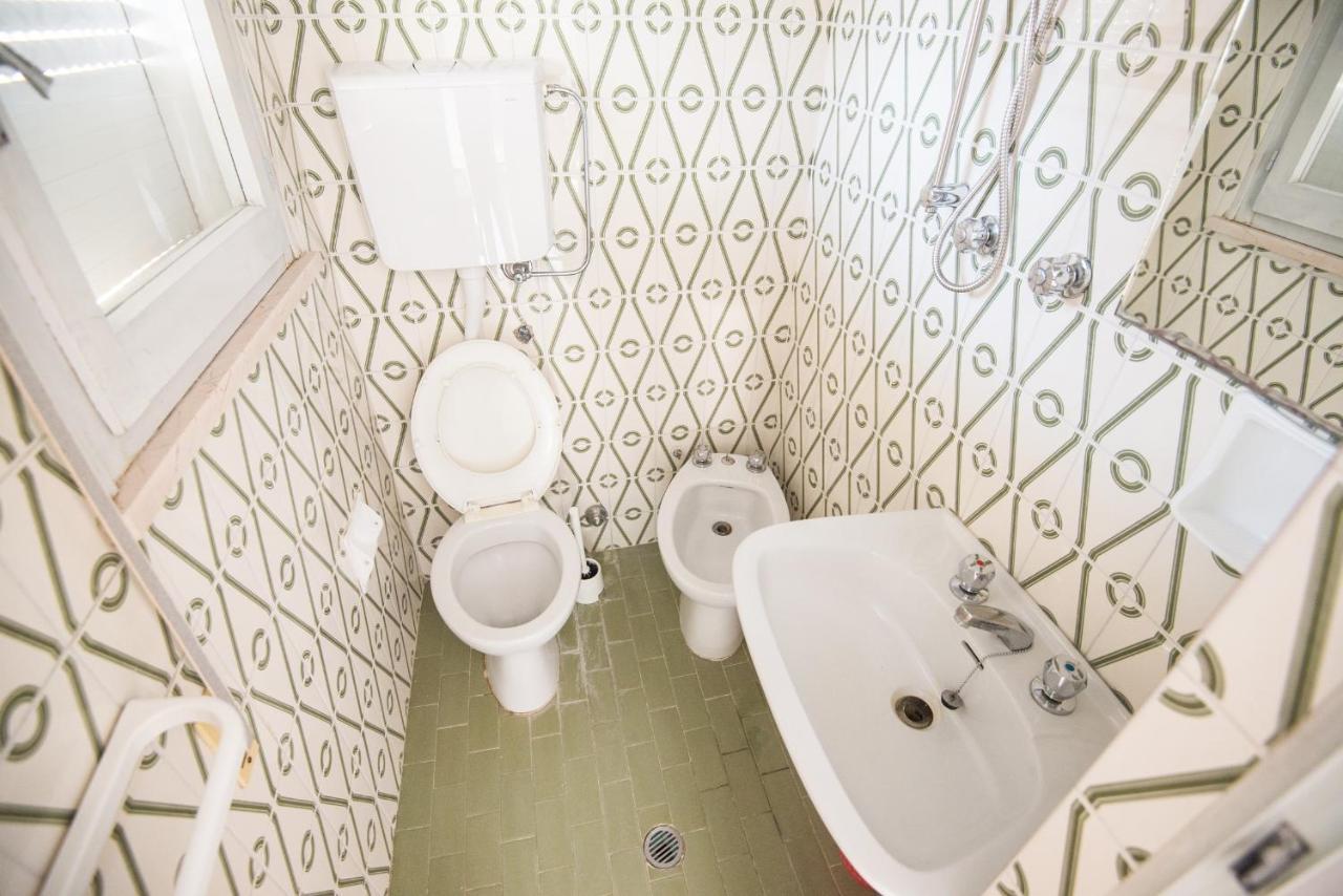 Hotel Avenusta Viserba Di Rimini Экстерьер фото